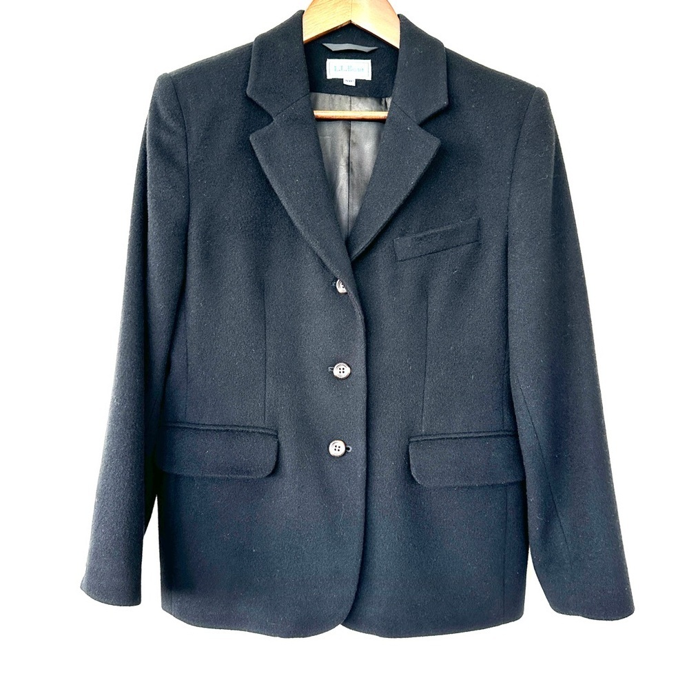 L.L. Bean Classic Black Blazer, Single Breasted, Cashmere/wool, Petite Size 10